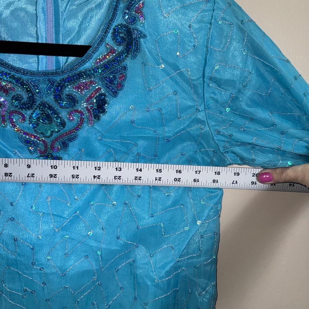 Crystals‎ Women Blouse Size L Turquoise Beaded Sequin Scalloped Hem Mermaidcore - Picture 12 of 13